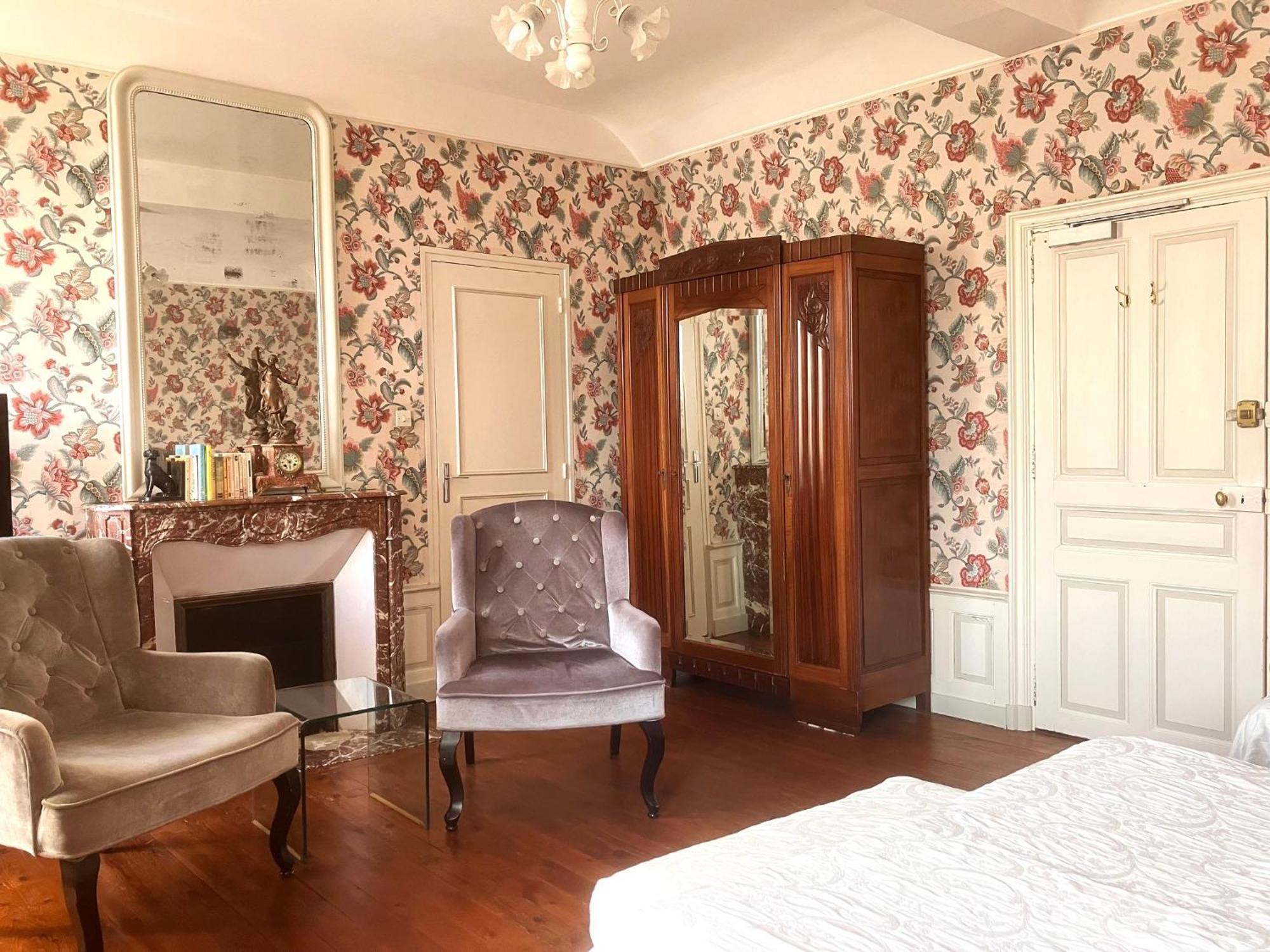 Hotel Diderot Chinon Zewnętrze zdjęcie