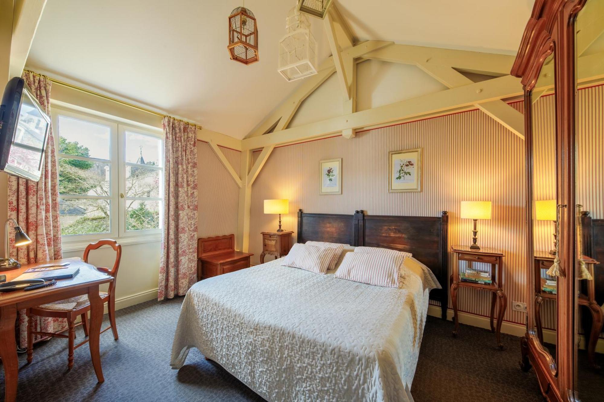 Hotel Diderot Chinon Zewnętrze zdjęcie
