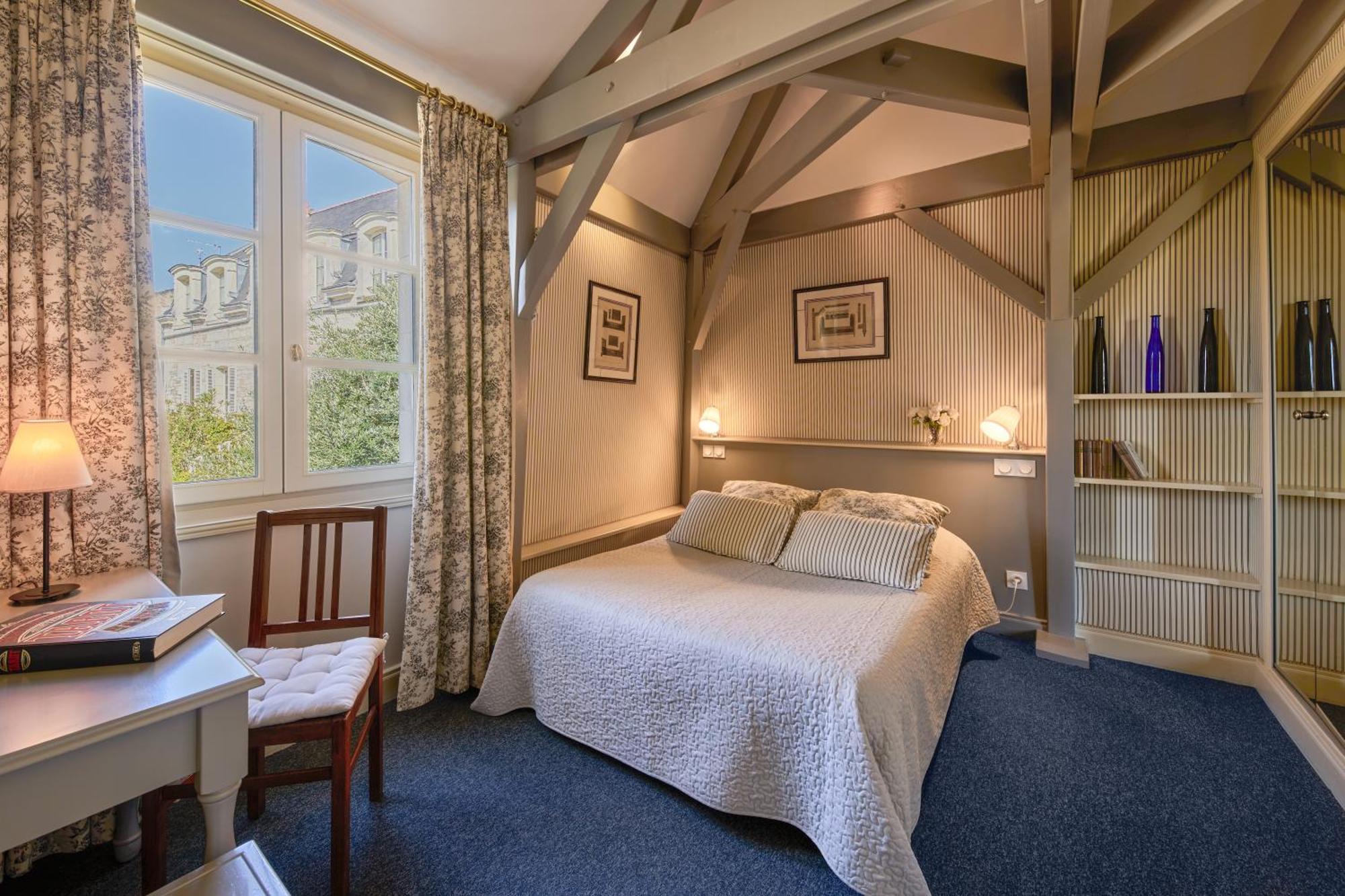 Hotel Diderot Chinon Zewnętrze zdjęcie