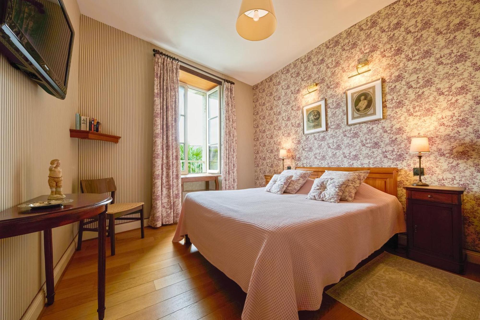 Hotel Diderot Chinon Zewnętrze zdjęcie